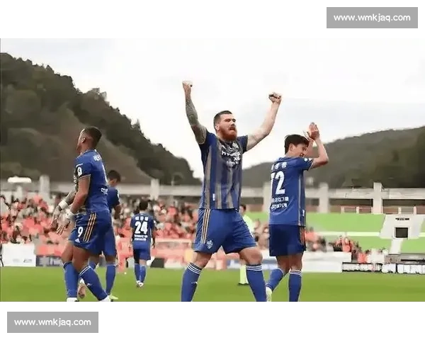 亚冠焦点战FC东京迎战上海球队实力与荣耀的正面碰撞激烈角逐